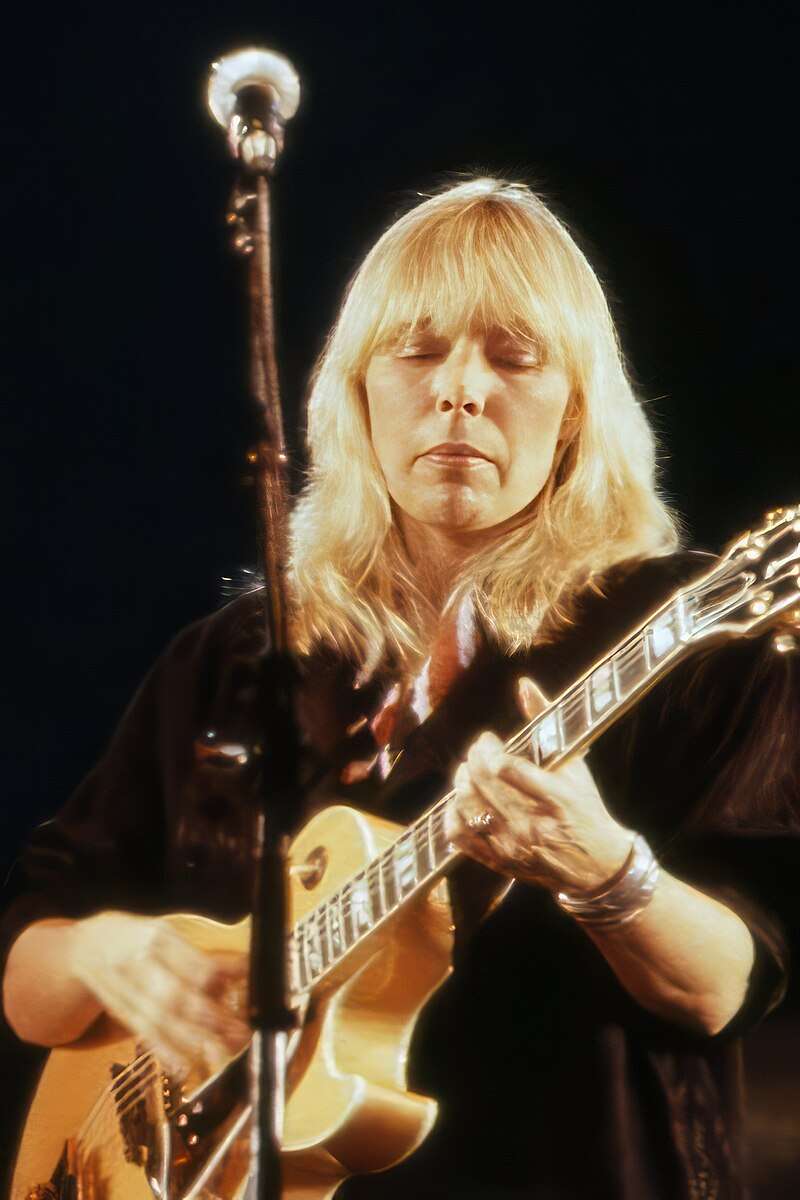 Joni Mitchell 1983